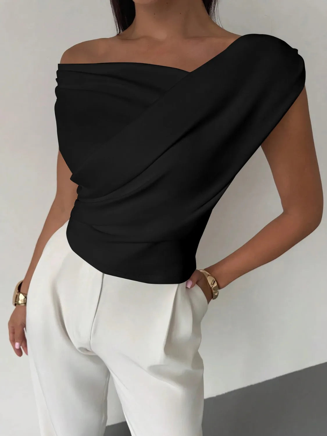 Asymmetrical Ruched Short Sleeve Top - Ladyez