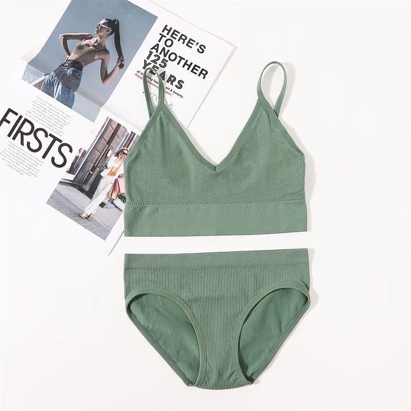 Women Seamless Bra And Panties Set U Back Bra Crop Top Sexy Lingerie Set No Pads Brassiere Low Rise Briefs Ladies Underwear Set