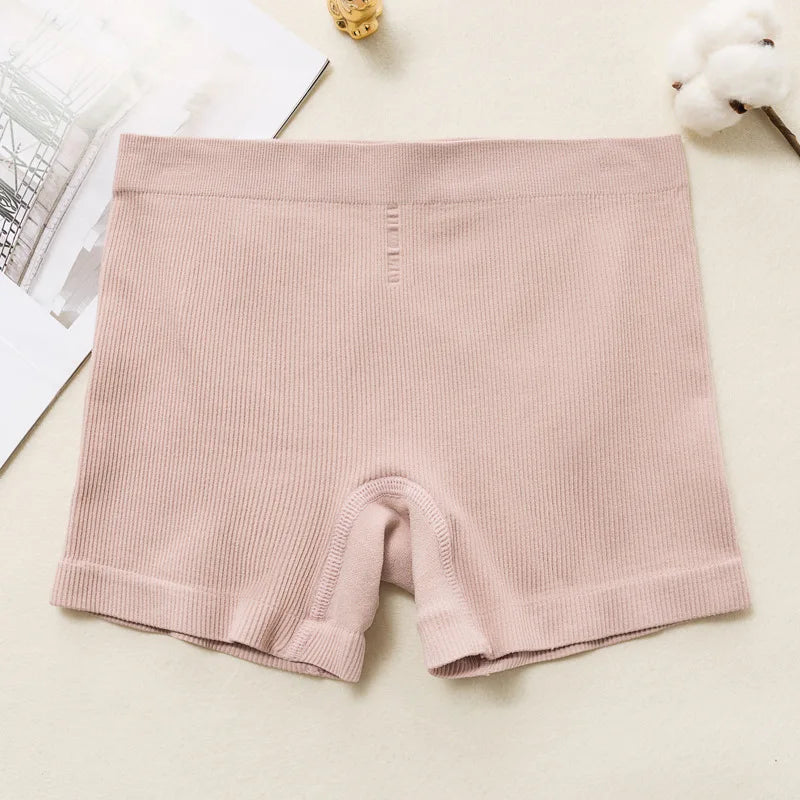 1PC Seamless Panties Women BoyShorts Push-Up Hip Design Cotton Gusset Women's Safety Short Pants Lingerie Solid Color Underwear