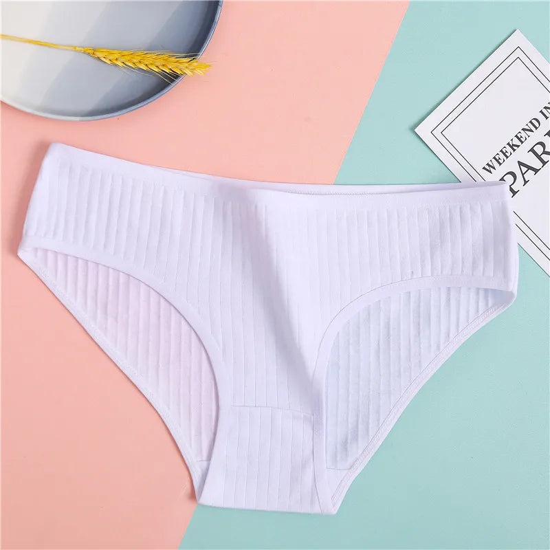 FINETOO 3PCS/Set Women's Underwear Cotton Panty Sexy Panties Female Underpants Solid Color Panty Intimates Women Lingerie M-2XL