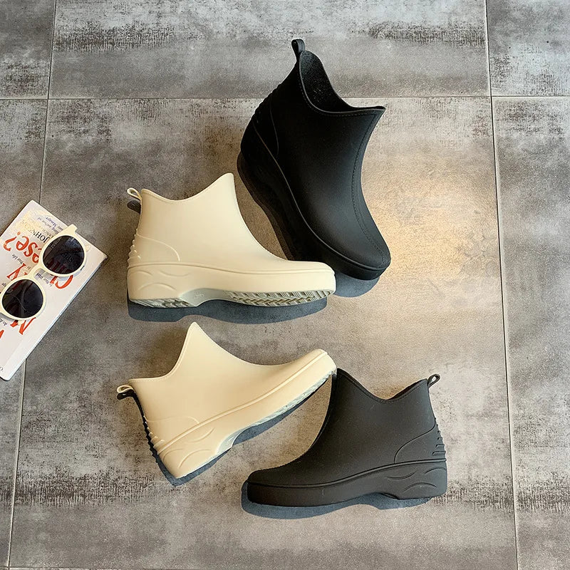 Woman Rain Boots 2020 Spring Autumn Waterproof Ankle Boot For Women Shoes Low Heel Rain Boots Non-Slip Ladies Shoes Plus Size