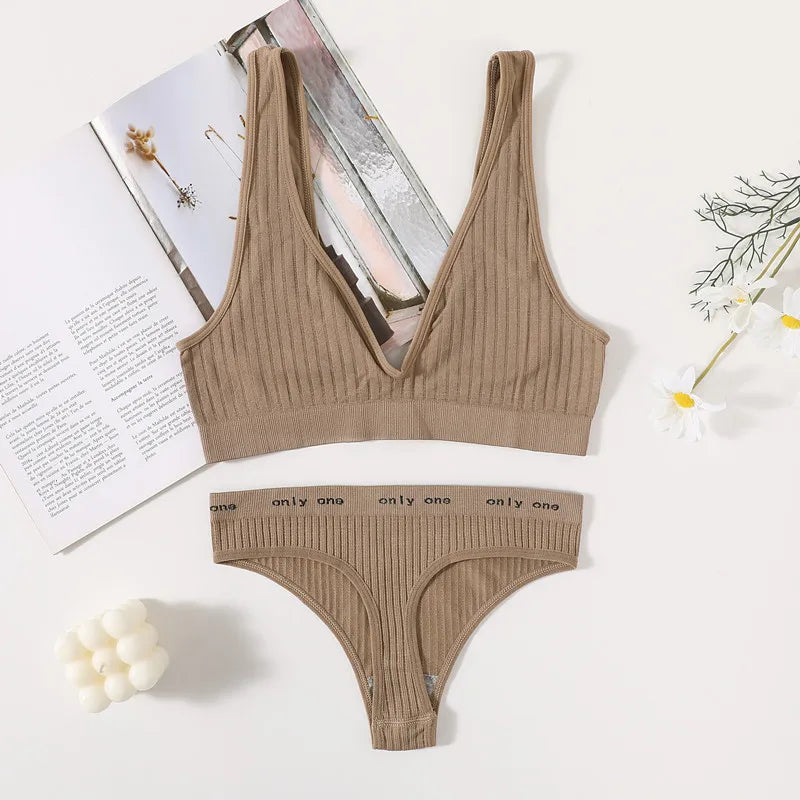 Women Seamless Bra And Panties Set Sexy Ribbed Bra Top Low Waist Thongs Wire-free Brassiere No Pads Comfort Intimates M-XL