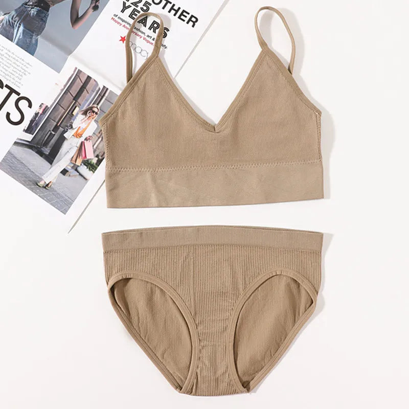 Women Seamless Bra And Panties Set U Back Bra Crop Top Sexy Lingerie Set No Pads Brassiere Low Rise Briefs Ladies Underwear Set