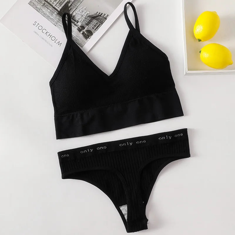 Women Seamless Bra Panties Set Sexy Thongs Sports Bra Crop Top Female Sexy Lingerie Set Fitness Stretchy Underwear Set