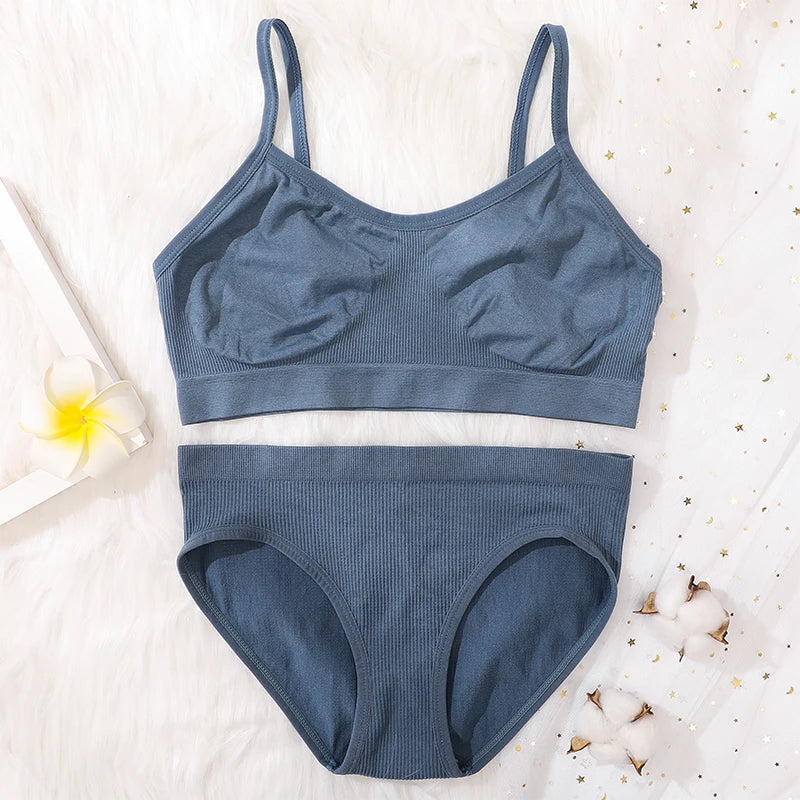 Women Seamless Bra And Panties Set Non-Wire Push-Up Bralette Female Low-Waist Thongs T-back Panties Sexy Lingerie Underwear Set