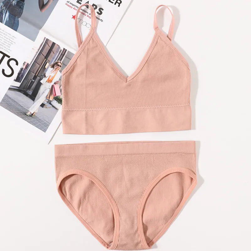 Women Seamless Bra And Panties Set U Back Bra Crop Top Sexy Lingerie Set No Pads Brassiere Low Rise Briefs Ladies Underwear Set