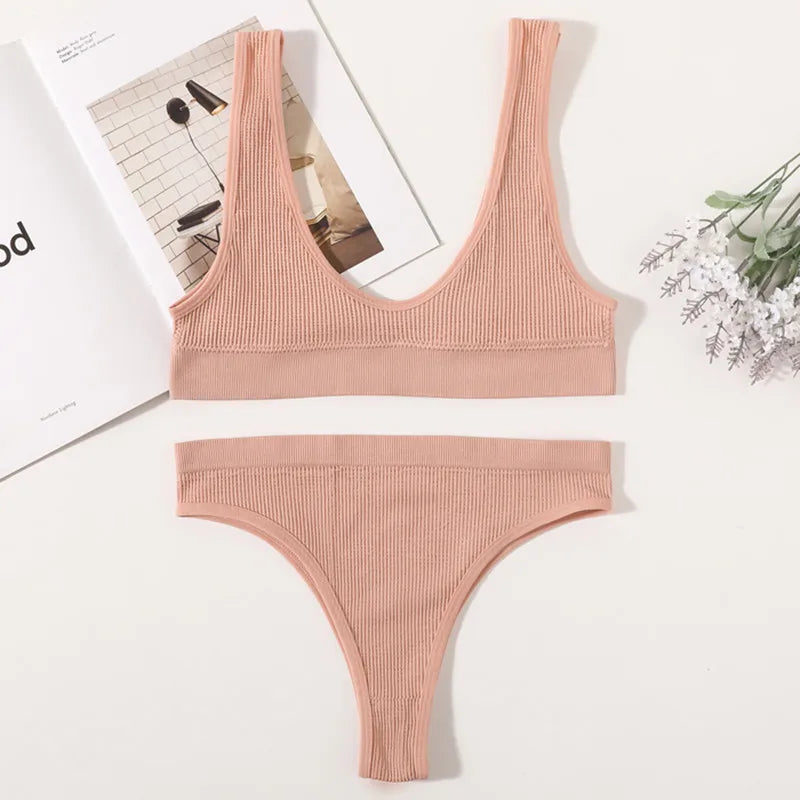 Women Seamless Bra And Panties Set Wire-Free U-Neck Small Cup Push-Up Bra Low-Rise Thongs Sexy Lingerie Female Underwear Set