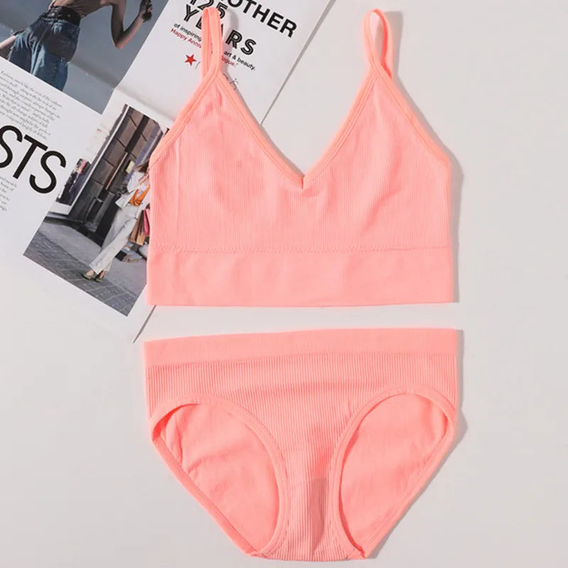 Women Seamless Bra And Panties Set U Back Bra Crop Top Sexy Lingerie Set No Pads Brassiere Low Rise Briefs Ladies Underwear Set