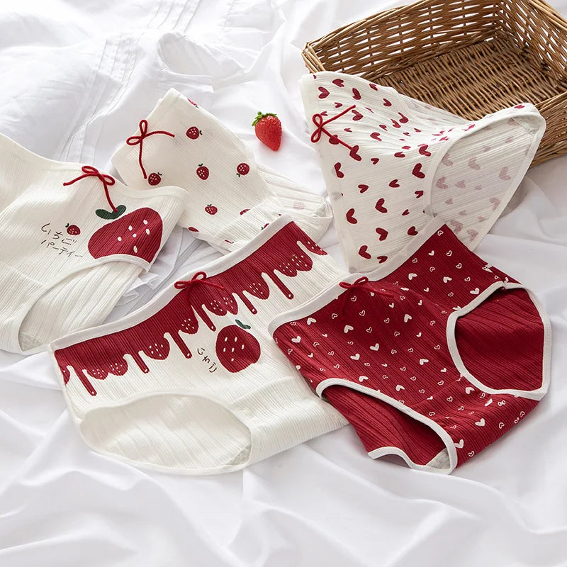 1PC Cotton Panties Soft Underwear Women Mid-Waist Briefs Female Red Strawberry Hearted Print Design Ladies Sexy Lingerie Panty