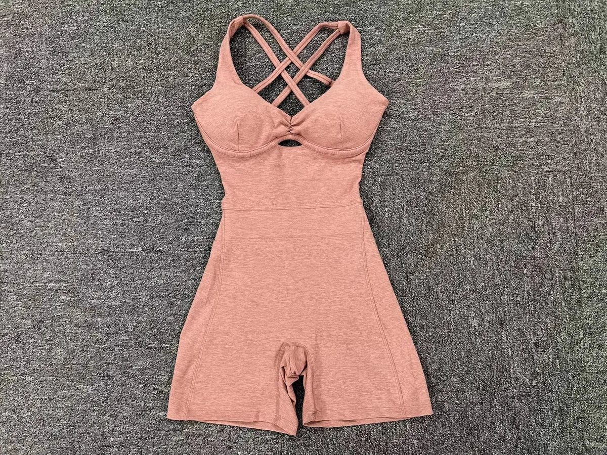 Adjustable double straps Open backV shape back design Scrunch butt No front seam Flatlock InseamRemovable pads BODYSUIT