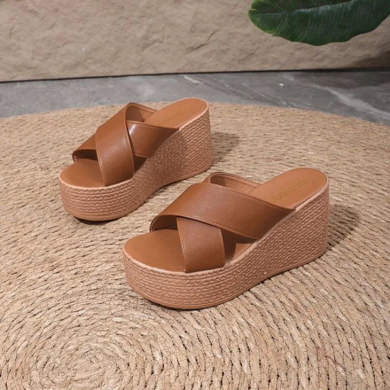 2026 New Solid Chunky Platform Wedges Slippers Women Height Heels Thick Bottom Non-Slip Slippers Woman Beach Vacation Shoes