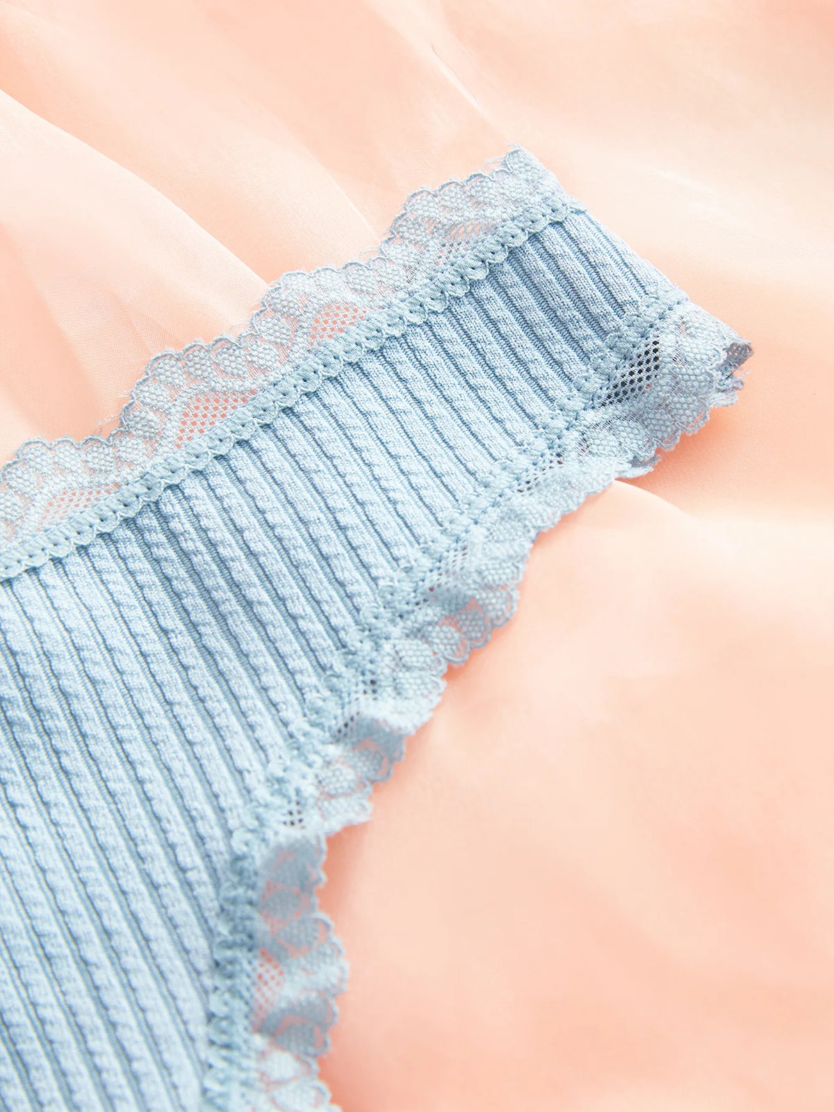 1pcs Plus Size Women's Low-Waist Thong Panty Cute Girl Style Seamless Bowknot Lace Panties Trim Lightweight Breathable Underwear