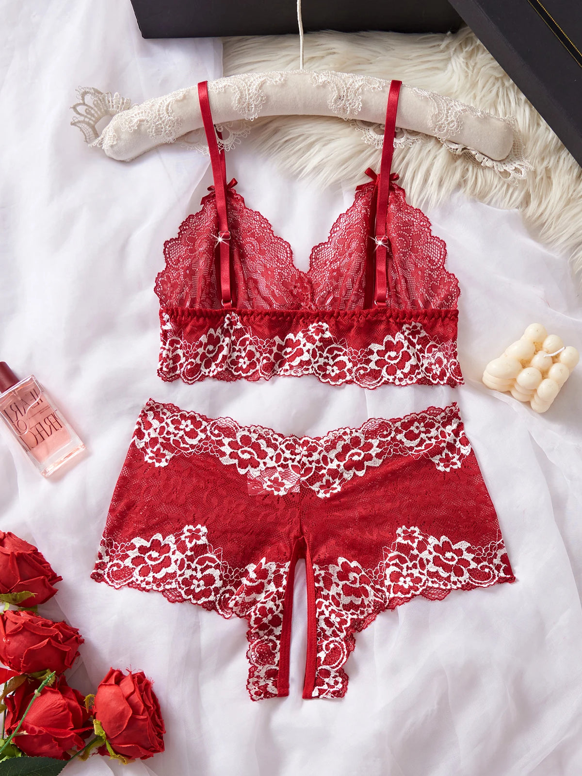 Elegant Design Open Chest Bra And Crotchless Panties Set Comfortable Fashion Underwear Suitable For All Occasions Valentine Gift