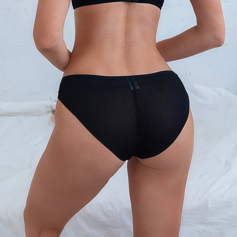 Soft Satin Women's Panties, Fashionable and Sexy Mesh Semi-Transparent Hollow-Out Metal Comfortable Briefs for Women