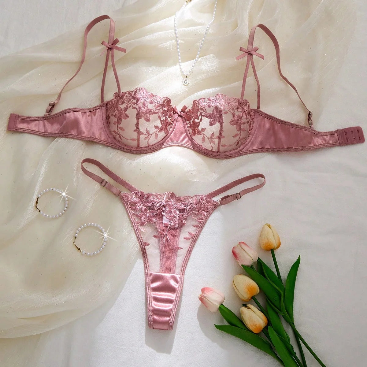 Valentine's Eve LightDanube Group Ladies Sexy Lingerie Bra Women's Suit - the Temptation of a Seductive Night