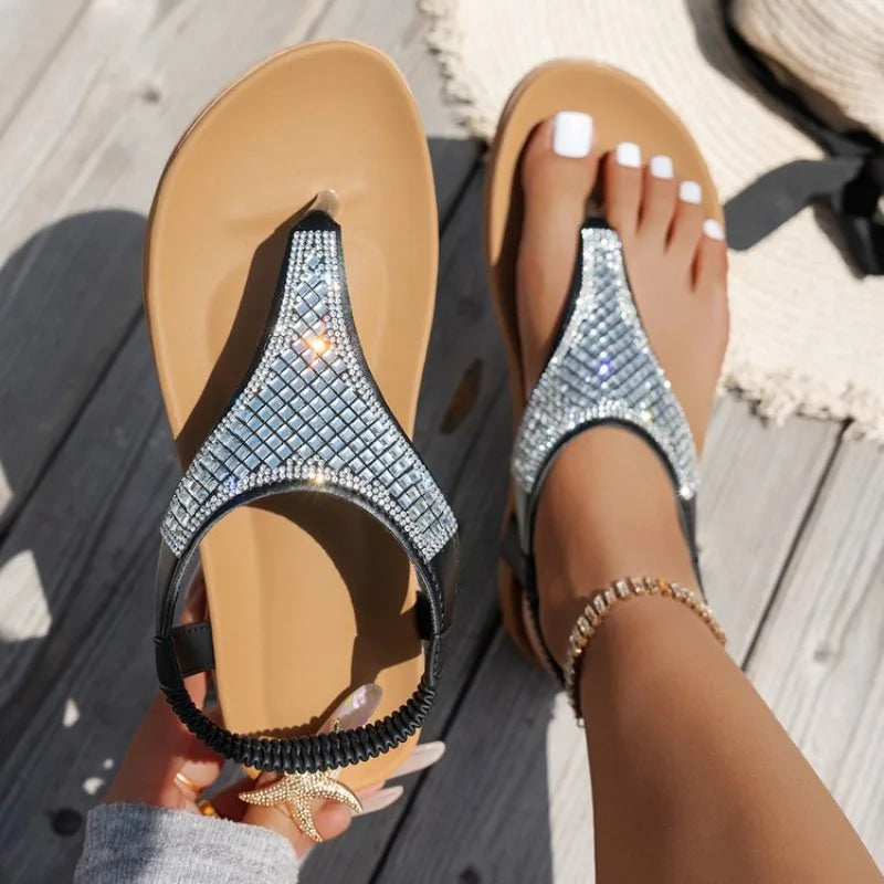 Clip Toe Bohemian Style Sandals for Women Fashion Sandals Woman 2026 New Flat with Non-Slip Beach Shoes