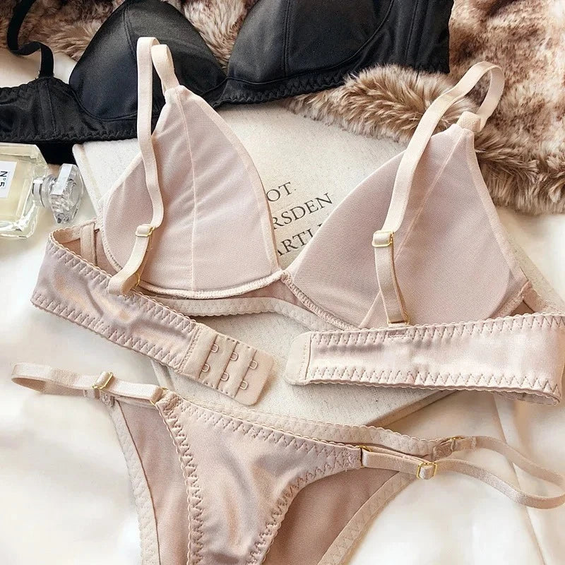 Summer Women Underwear Set Sexy Silken Triangle Cup Wireless Bras French Bralette Seamless Intimates Bra and Thong Lingerie Set