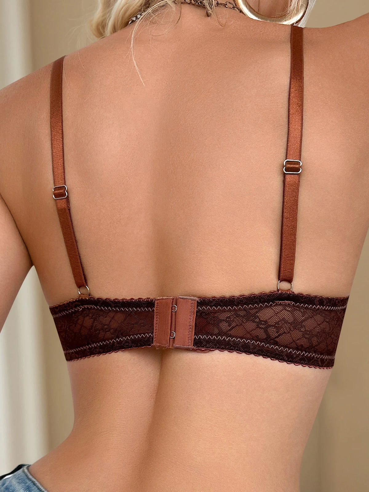 Elegant Brown Lace Underwire Bra for Women Push Up Plunge Cup Lingerie Contrast Binding Design Comfortable MR3608