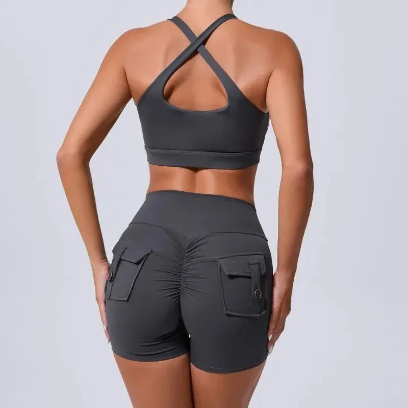 Seamless Yoga Sets Sports Fitness Peach Hip-lifting Pocket Shorts Cross Beauty Back Vest Suits Workout Gym Shorts Sets for Women