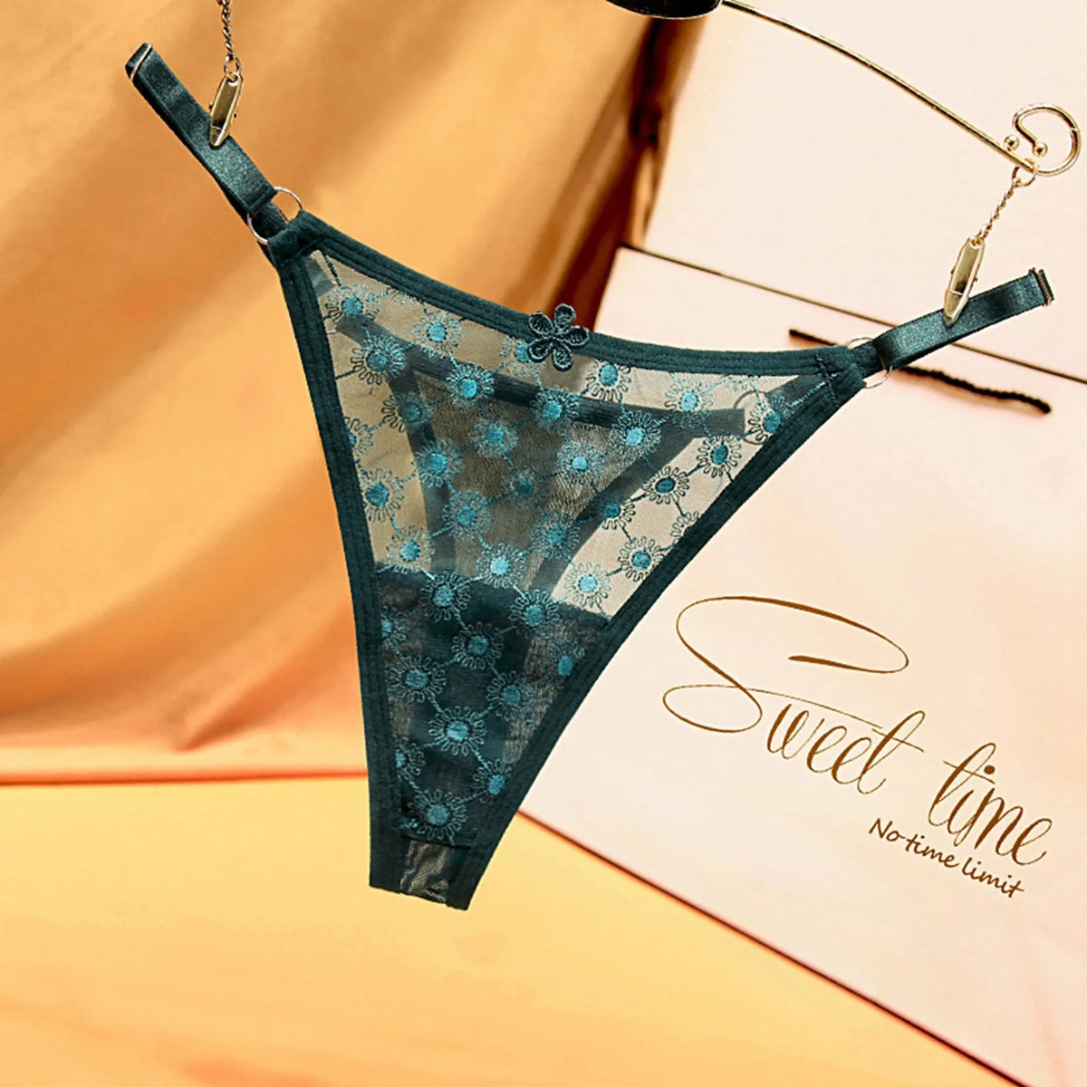 2026 Sweet And Sexy Thongs Breathable Thin Briefs For Woman Floral Patterned Thong Oversized Underwear трусы женские 부부생활 속옷