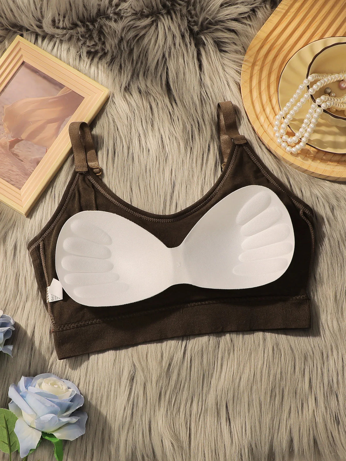 Women Ribbed U-Neck Cami Bra Adjustable Strap Padded Sports Bra Seamless Wireless Yoga Tank Top Comfort Daily Layering Lingerie