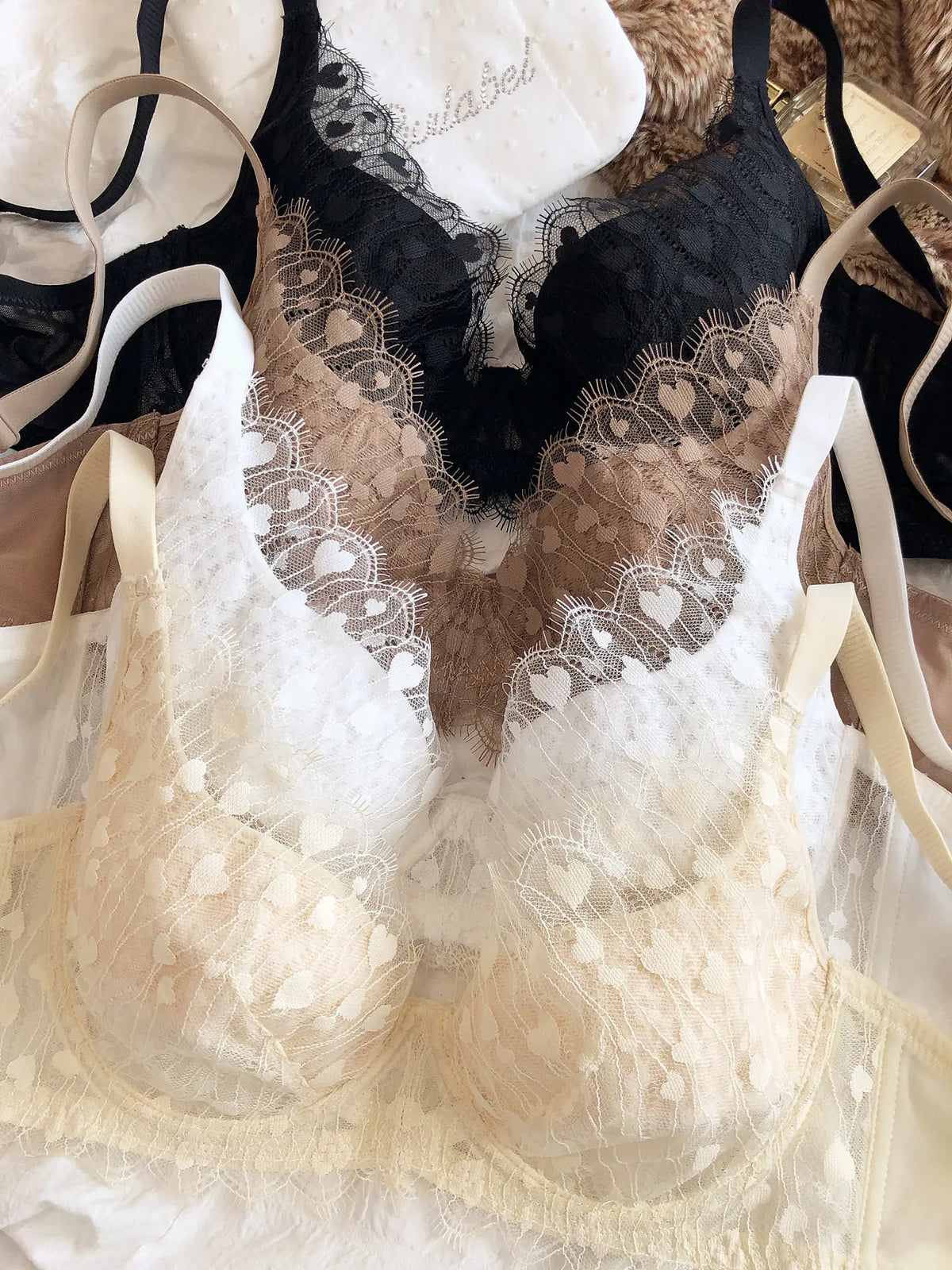 Sexy Lace Embroidery Push Up Bra French Ultra Thin Women Underwear Mesh Breathable Intimates Lingerie Plus Size CDE Cup Bras