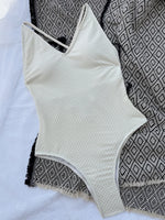 S - XXL V Neck Scrunch Butt Female Swimwear One Piece Swimsuit Women Backless Monokini High Cut Leg Bathing Suit Swim Bodysuit