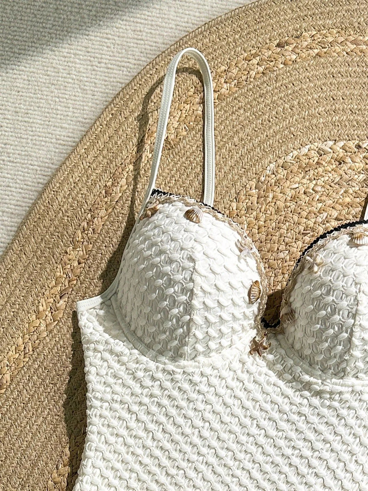 Vintage White One Piece Swimsuit 2025 Women Sexy Shell Ornament Push Up Underwire Slim Fit Tummy Control Swimwear Monokini
