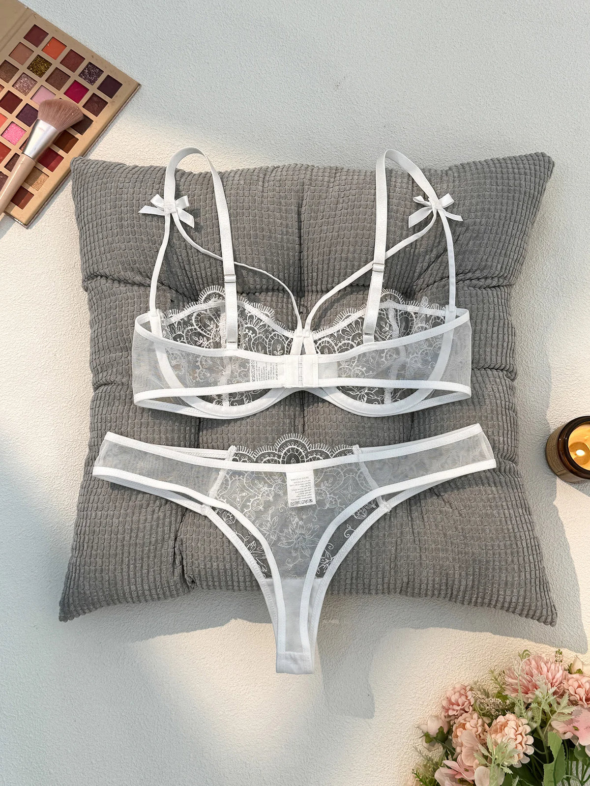 White Sexy Lingerie Set, An Experience of Daily Intimate Life That Is Both Pure and Exudes Allure ZA824057
