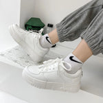 2022 Fashion Spring New Designer Hot Sale White Shoes Female Platform Sneakers Women Tenis Feminino Casual Female Shoes Woman