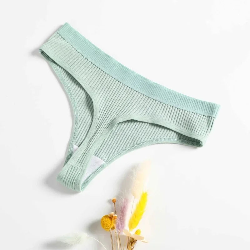 1PC Cotton Panties Sexy Low Waist Thongs Women G-string Female Underpants Solid Color Comfortable Girls Lingerie M-XXL
