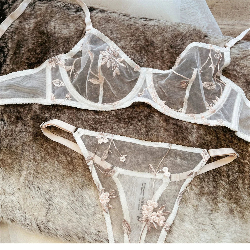 Women Mesh Underwear Set Sexy Lace Leaf Embroidery Bra Set French Ultra Thin Breathable Bralette Vintage Bras and T-back Sets