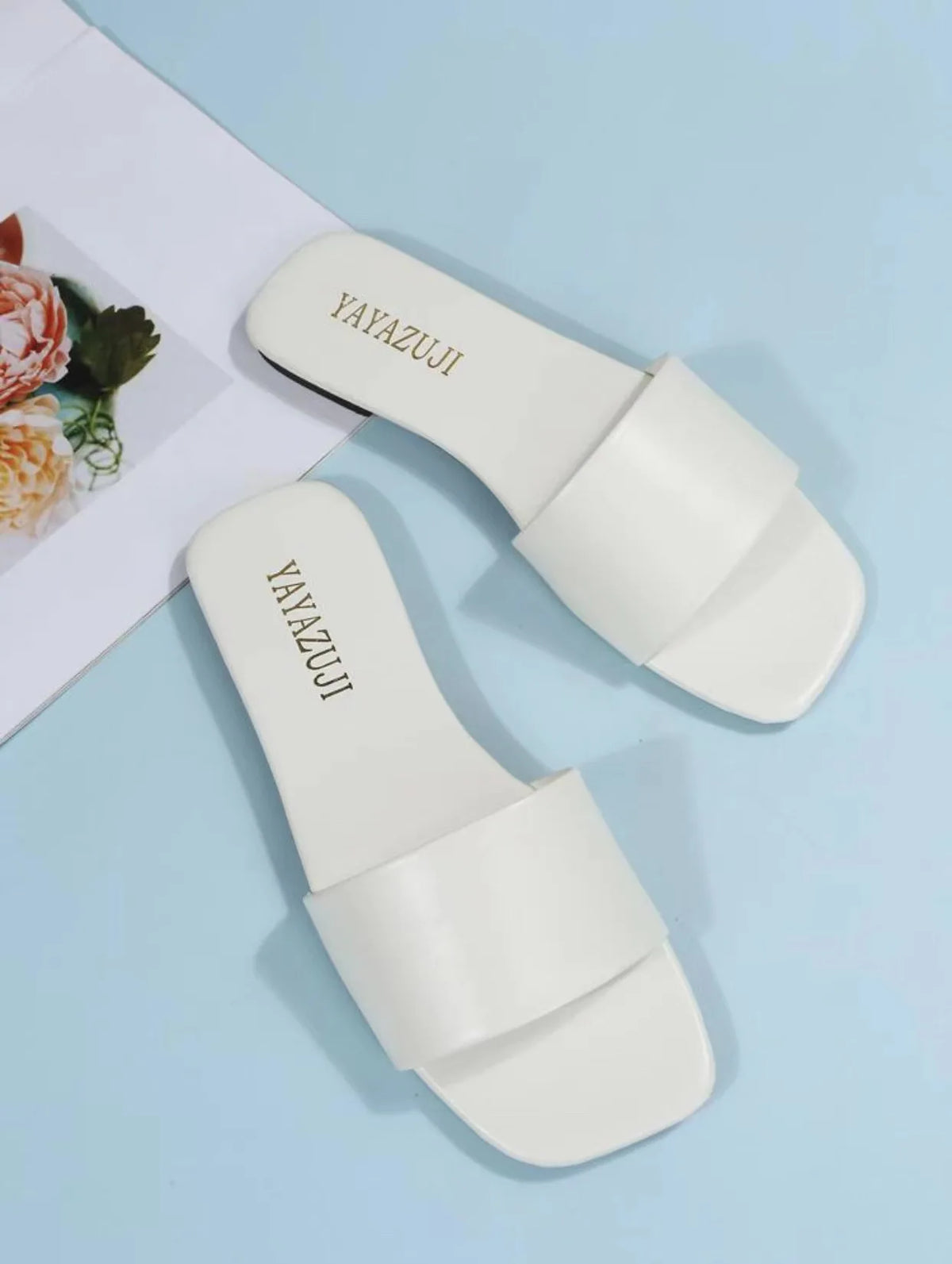 Women Fashion Sandals 2026 New Summer Flat Shoes Square Toe Slip-on Girls Indoor Street Slippers Plus Size Beach Slides