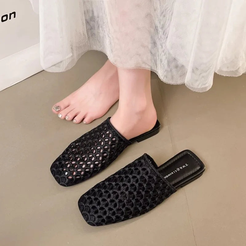 2026 Summer New Style Hollow Out Square Toe Low Heels Women Sandals Solid Color Outdoor Slippers Fashion Casual Sexy Beach Shoes