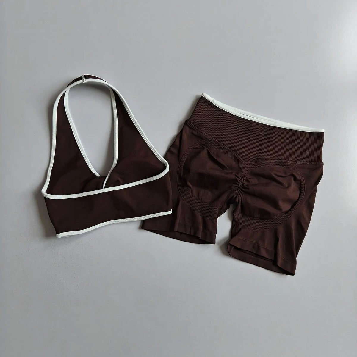 2pcs Women's Seamless Push-up Sports Vest Bra Set with High Elastic Hip Lifting Shorts for Running Aerobics Yoga
