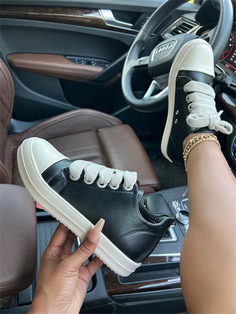2025 Big Size 44 Women's Platform Skate Shoes Fashion Summer Black Pink Red Lace-up Men Sporty Vulcanize Casual Flat Shoes