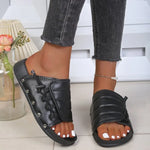 Women Slippers Flats Platform Sandals Female Summer New Designer Studded Beach Slippers Fashion Casual Flip Flops