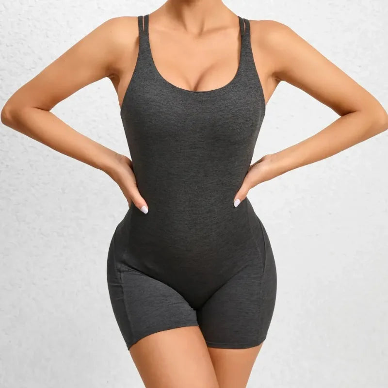 Seamless Yoga Jumpsuits Sports Fitness Pleated Peach Hip-lifting Beauty Back Dance Jumpsuit Workout Gym Shorts Set for Women