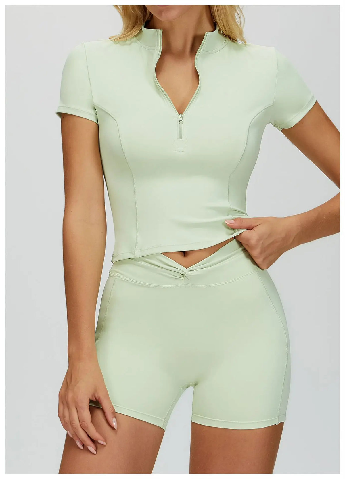 Naked Yoga T Shirts Women Stand Up Collar Zipper Tight Sports Shirts Outdoor Solid Short Sleeved Gym Running Fitness Tank Tops