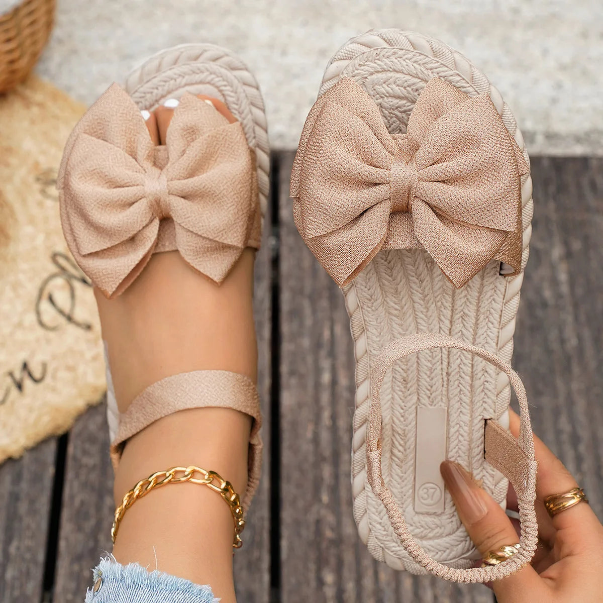 Flat Sandals Fashion Beach Slippers Outdoor Bow Tie Flat Shoes Home Women Anti-slip Trend Sandals Lightweight Sandals