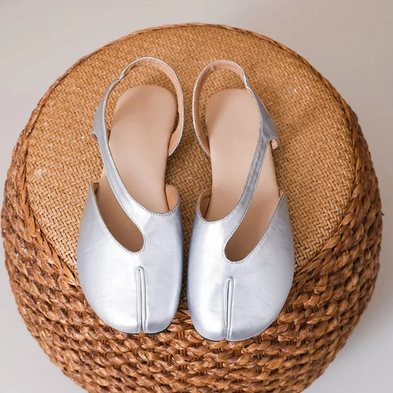 2026 Women's Back Trip Strap Casual Single Shoes Split Toe Trotter Baotou Sandals