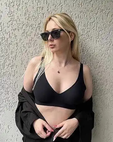 Womens Deep V Wireless Bras Wire-free Comfortable Bra Full Cup Supportive and Breathability Bra Plus Up Beautiful Sexy Daily Bra