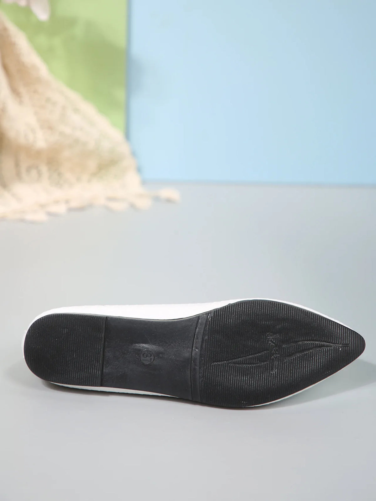 Summer Large Size 43 Women Shoes 2025 Simple Lightweight Flat Shoes Women Pointed Non Slip Soft Sole Casual Shoes Women Loafers