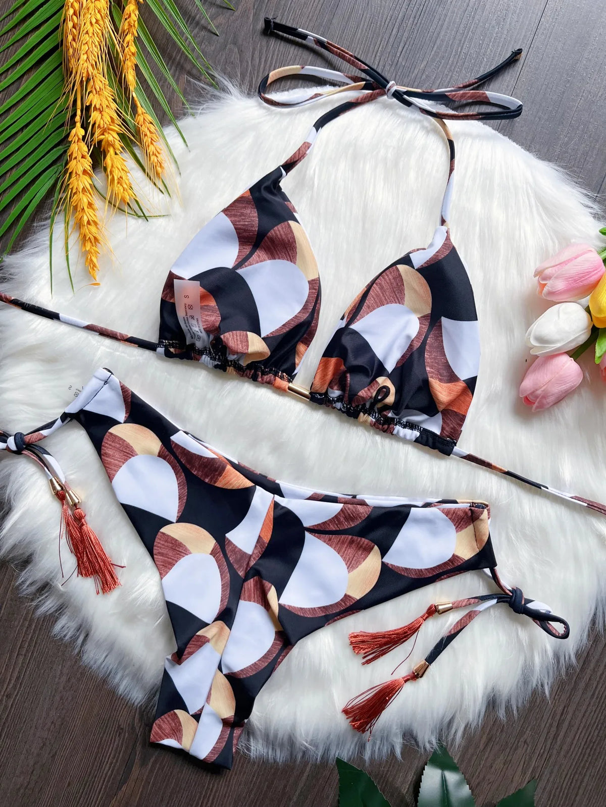 2026 New Women's Swimsuit Neck Hanging Bikini Set Split Beach Swimsuit 2-piece Set with Tassel Decoration