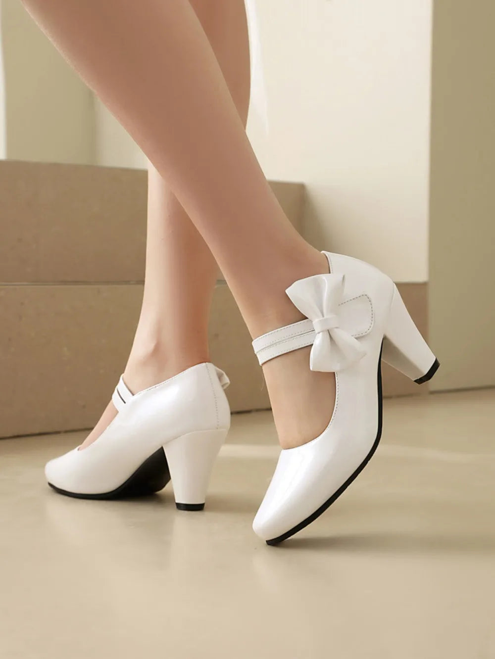 Spring Hot Sale Patent Leather Chunky Heel High Shoes Women's Platform Wedding Party Single Dress Shoes Large Size 33-45 Pumps