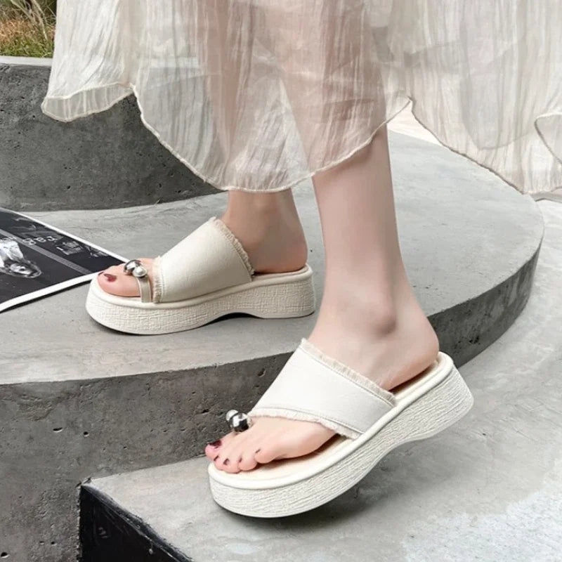 Women's Thick Heel Sandals Summer New StyleTrendy Toe Covering Flat Sandals Simple Design Rubber Sole