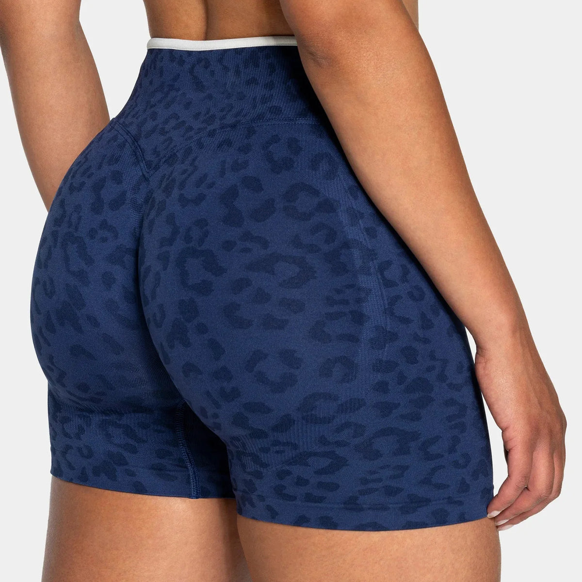 Leopard Print Gym Shorts Women Seamless High Waist Scrunch Butt Lifting Yoga Shorts Workout Running Fitness Tummy Control Shorts