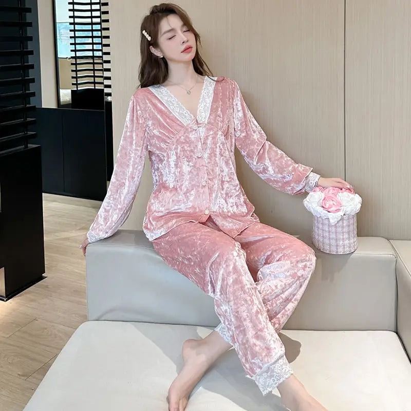 New Autumn and Winter Small Cherry Lace Edge Gold Velvet Pajamas Women's Long-sleeved Sweet Casual Home Clothing Set 2025