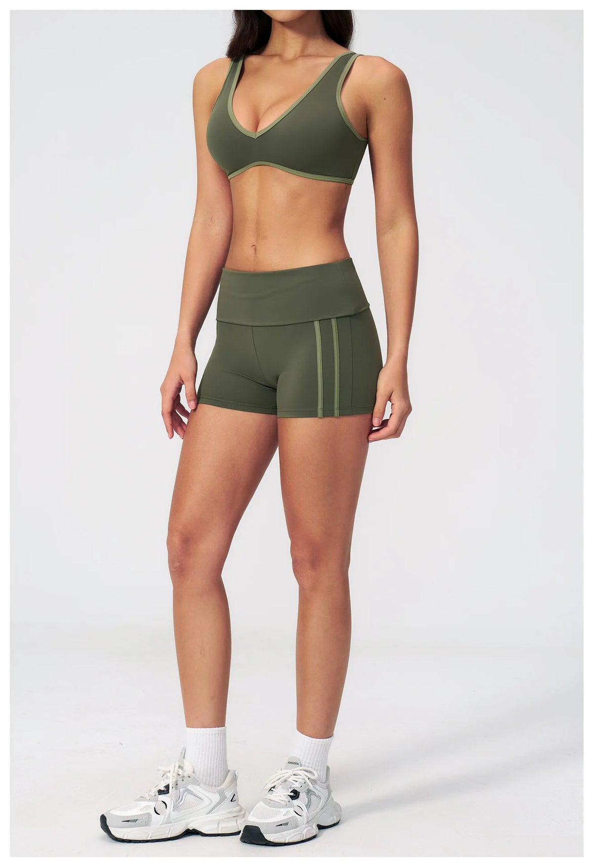 Tight Color Contrast Yoga Suit 2 Pieces Women V Neck Sports Bra Pleate High Waist Shorts Gym Running Fitness Suits Tracksuit