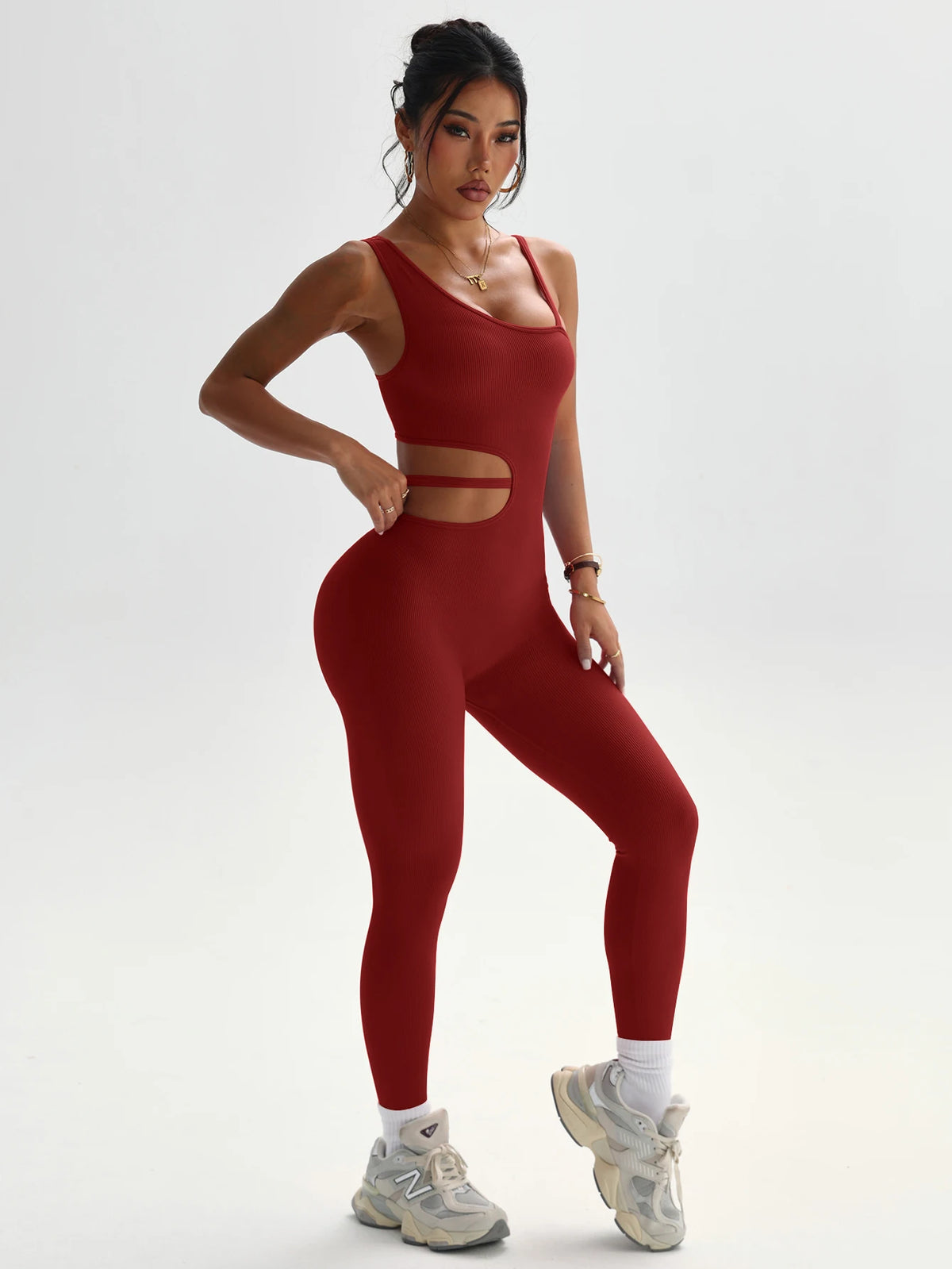 Beautiful back design, sexy one-piece yoga leggings, suitable for women's breathable quick-dry sports bodysuits